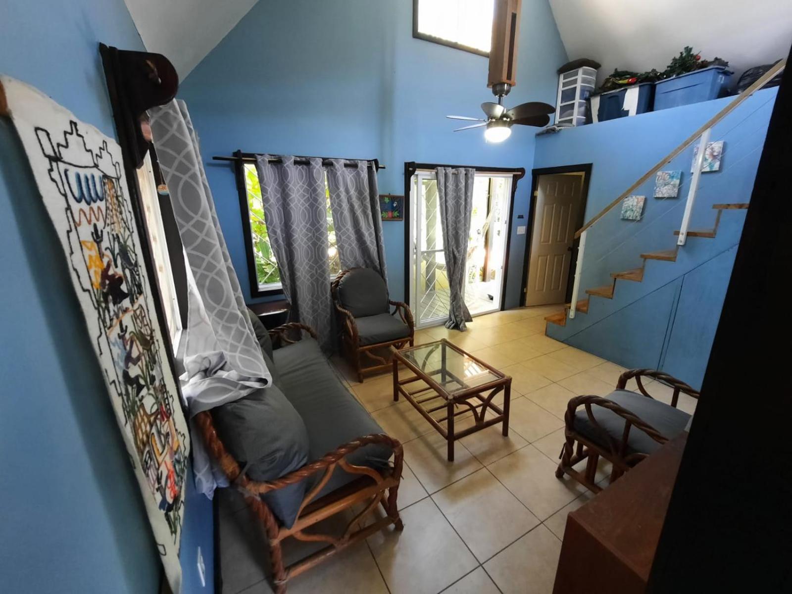 Roatan Backpackers' Hostel Sandy Bay Екстер'єр фото